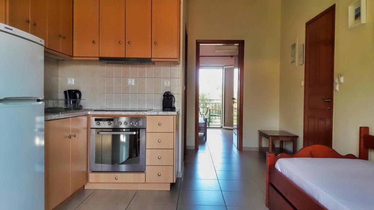 Vasiliki Apartments Stoúpa Esterno foto