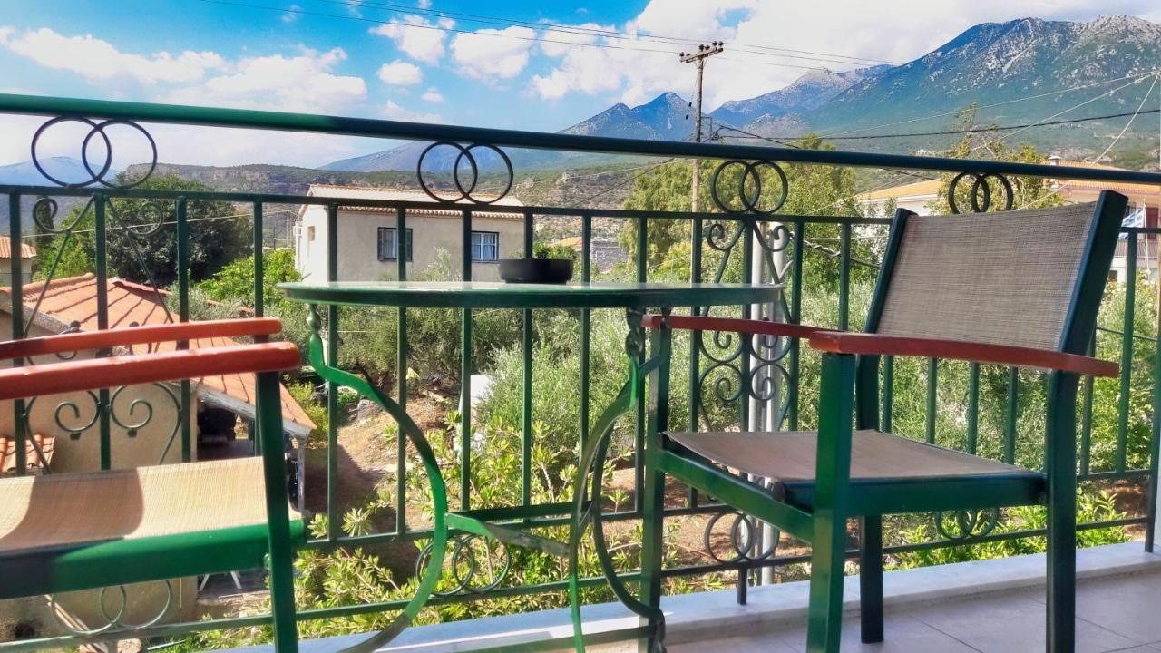 Vasiliki Apartments Stoúpa Esterno foto