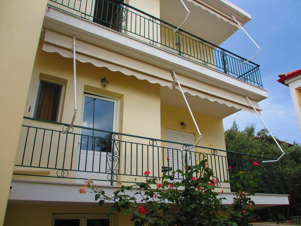Vasiliki Apartments Stoúpa Esterno foto